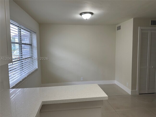 Foto del edificio - 5211 SW 91st Ave