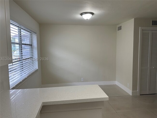 Building Photo - 5211 SW 91st Ave