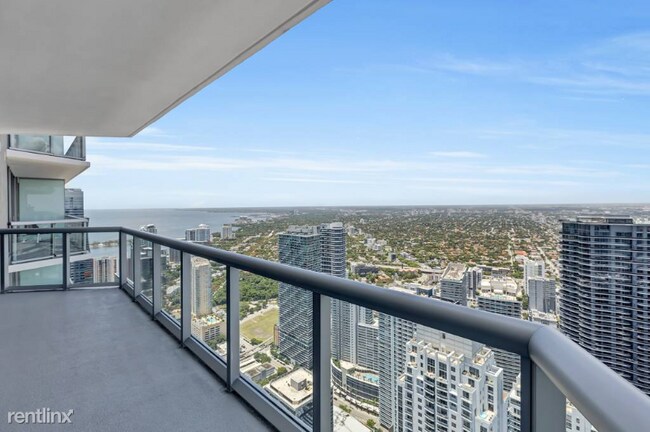 Foto del edificio - 2 br, 2 bath Condo - 1331 Brickell Bay Dr ...