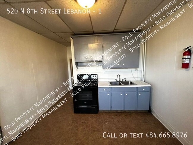 Foto del edificio - 1st Floor 2 Br apt  Hard wood floor HEAT i...