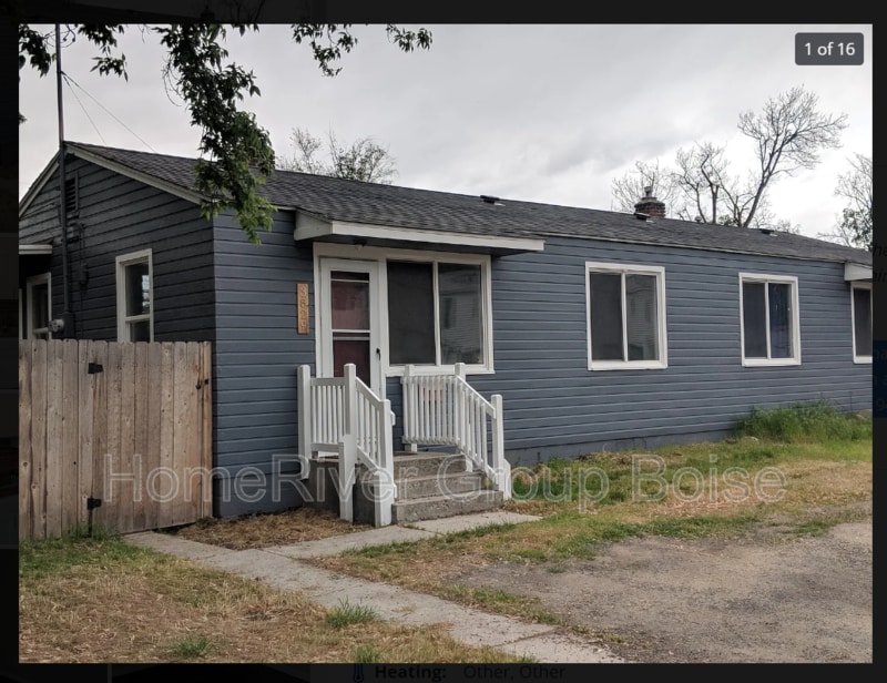 Primary Photo - 3829 Pershing Dr
