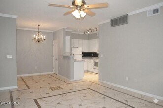 Building Photo - 1701 E Colter St