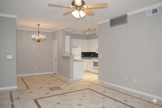 Building Photo - 1701 E Colter St