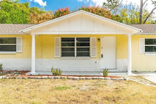 Building Photo - 11902 Oceanside Dr