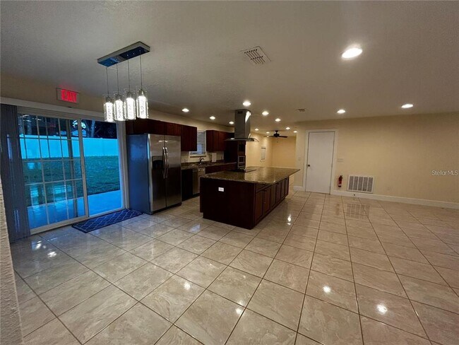 Building Photo - 12631 Eryn Ct