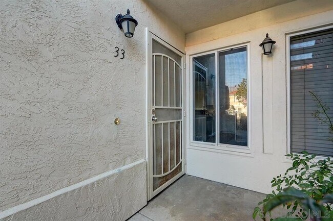 Foto del edificio - 330 Isthmus Way