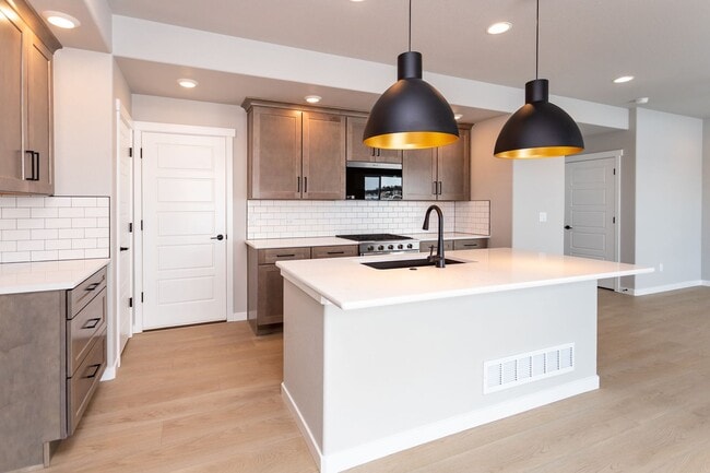 Foto del edificio - Beautiful, Brand-New Paired Home in Wolf Ranch