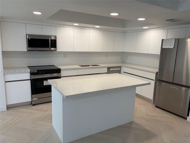 Foto del edificio - 6681 SW 71st Ln