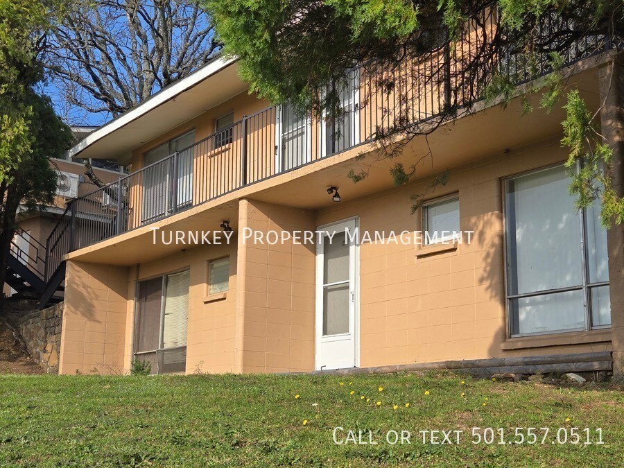 Primary Photo - Discover Your New Home at 4700 Lynn Lane U...