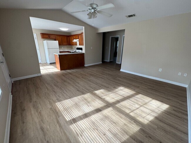 Foto del edificio - 17/19 Brookstone Drive