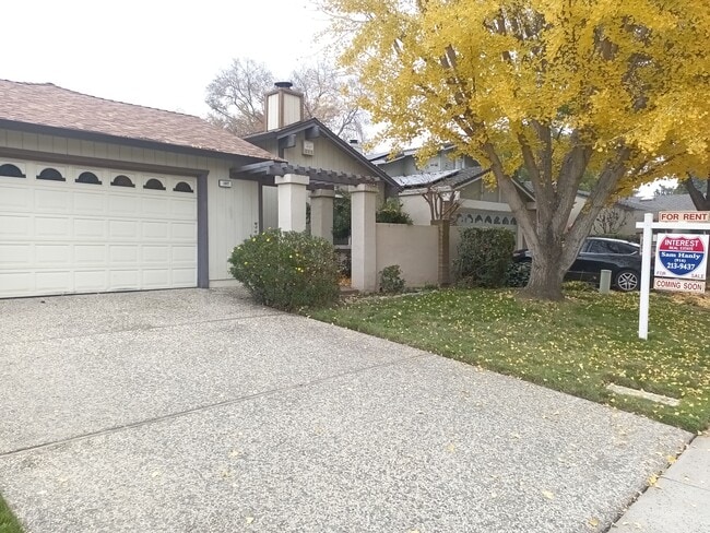 Photo - 107 Petrilli Cir House