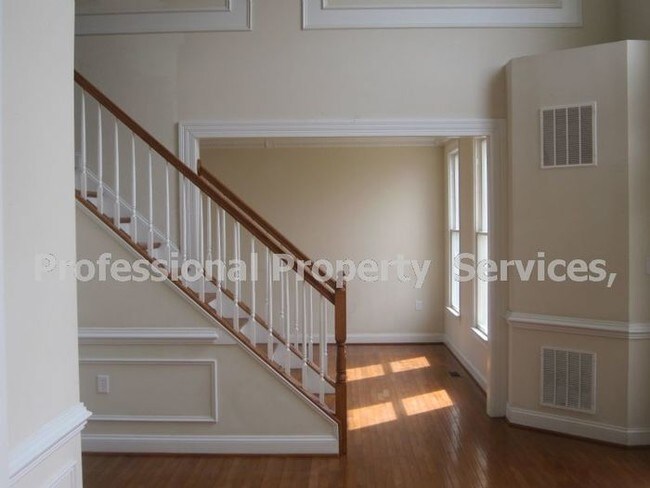 Foto del edificio - 20524 Woodbridge Dr