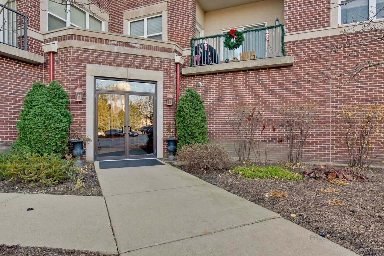 Building Photo - 310 E Church St