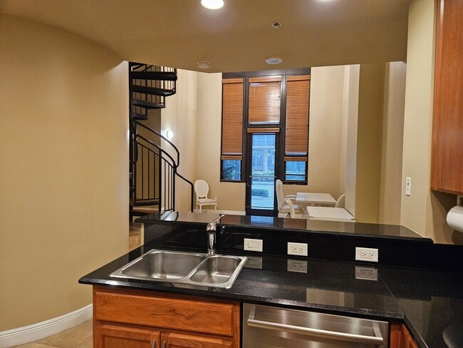 First floor - 801 S Olive Ave