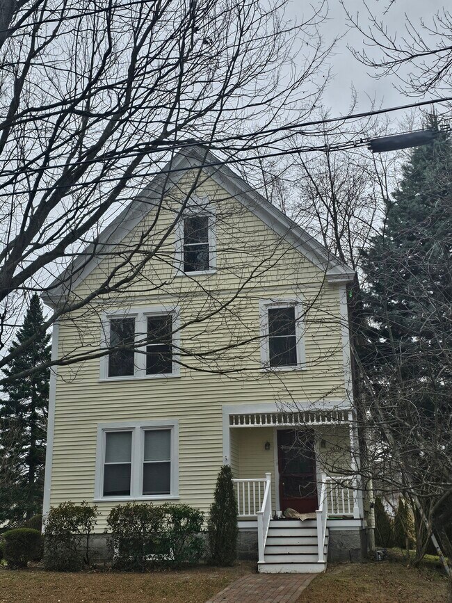 Building Photo - 15 Winchester St