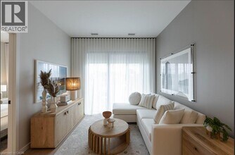 Building Photo - 150 Hollywood Ct