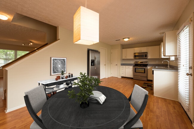 Building Photo - 5494 Glendalough St