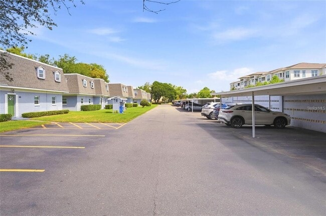 Foto del edificio - 1717 Belleair Forest Dr