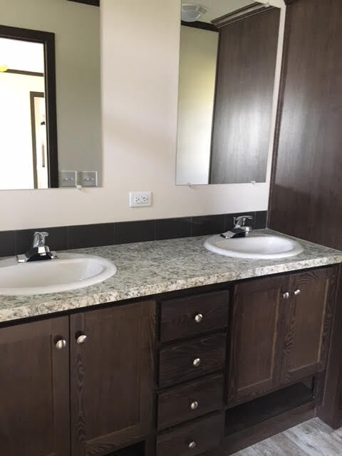 Foto del edificio - 61 Meadowlark Ln