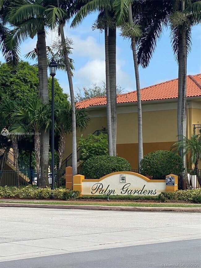 Foto del edificio - 7200 NW 114th Ave