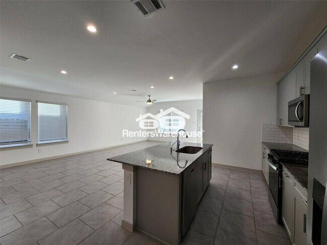 Building Photo - 4934 Natchez Trce