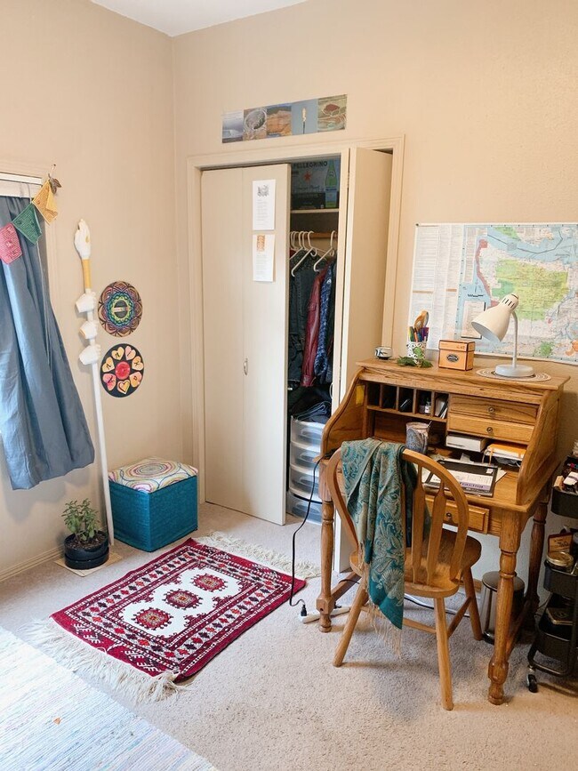 Foto del edificio - York Properties, LLC - 313/315 Gladstone St