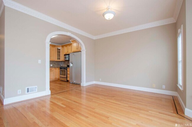 Building Photo - 716 8th Ave