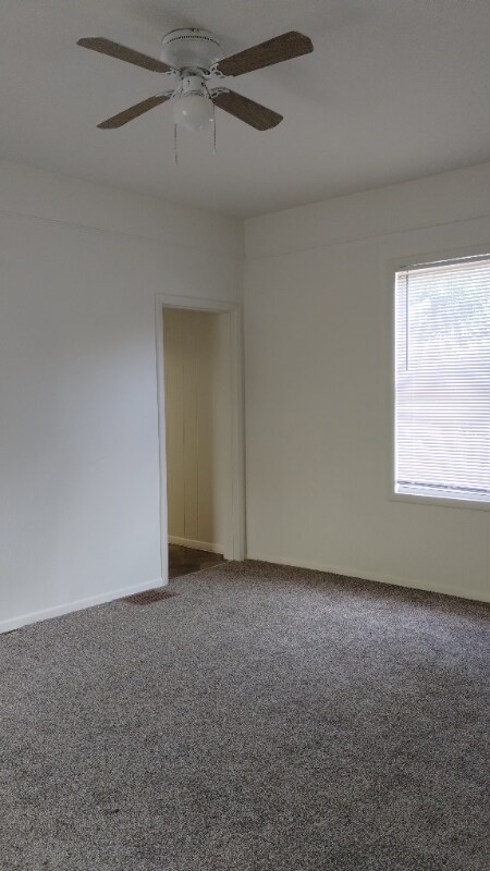 Building Photo - 4907 Calvert St