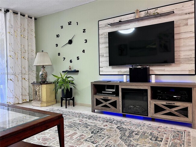 Foto del edificio - 320 NE 12th Ave