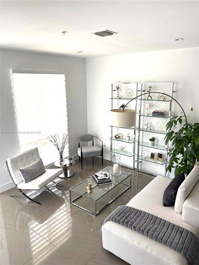 Foto del edificio - 10265 NW 63rd Terrace