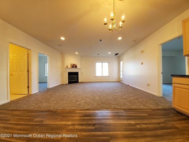 Building Photo - 276 Beachway Ave