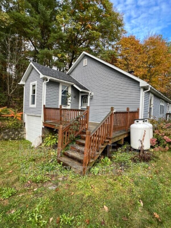 63 Cottage St Unit A, Hampden, ME 04444 Condo for Rent in Hampden, ME