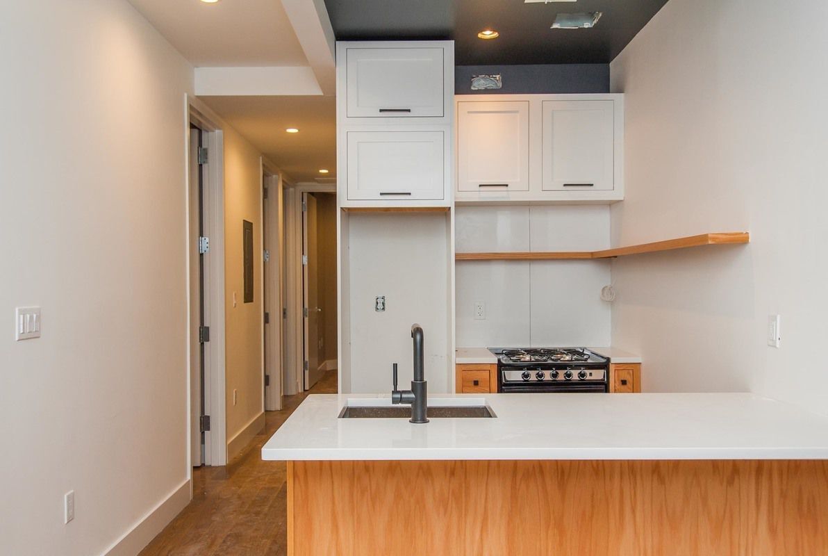 Foto principal - 436 Throop Ave