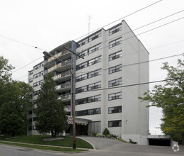 Building Photo - Lakeshore Towers