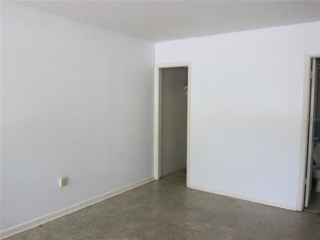 Foto del edificio - 2206 NW 3rd Terrace