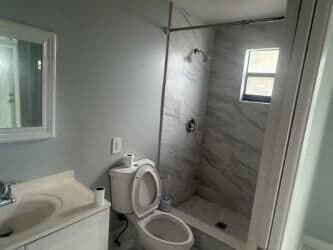 Foto del edificio - 2329 Fairway Dr
