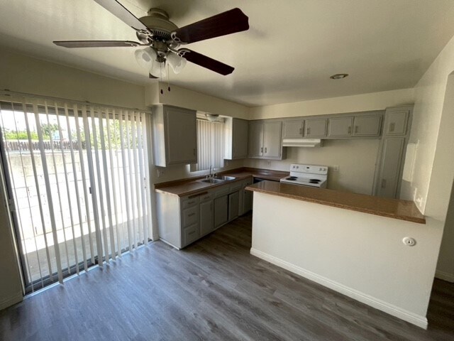 Building Photo - 6448 Tujunga Ave