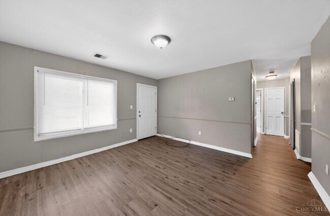 Foto del edificio - 3180 Niagara St
