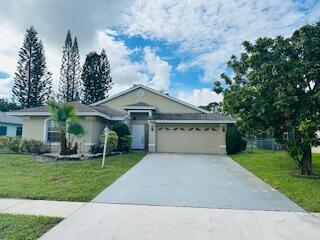 Building Photo - 2549 Canterbury Dr N