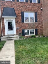 Building Photo - 8132 Sleepy View Ln