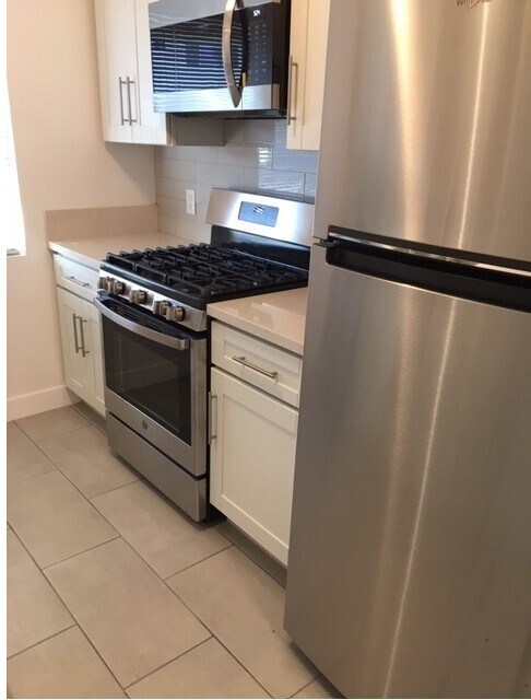 SS Appliances - 1256 Brockton Ave
