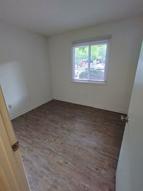 Building Photo - 600 Reusens Rd