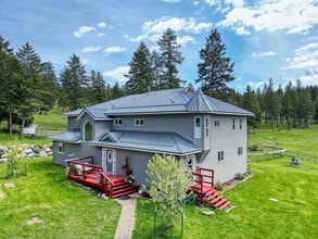 Building Photo - 405 Buffalo Trail
