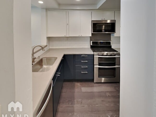 Building Photo - 102 Glenbridge Ct