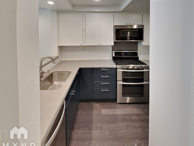 Foto del edificio - 102 Glenbridge Ct