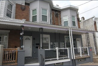 Building Photo - 1647 Pratt St