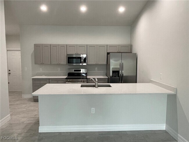 Foto del edificio - 1417 Gleason Pkwy
