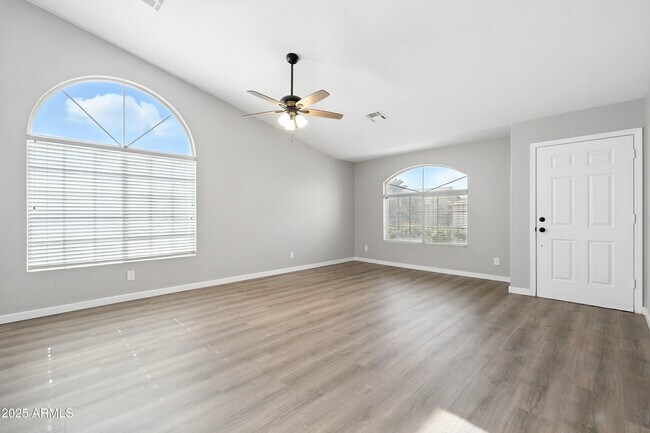 Building Photo - 3735 E Rousay Dr