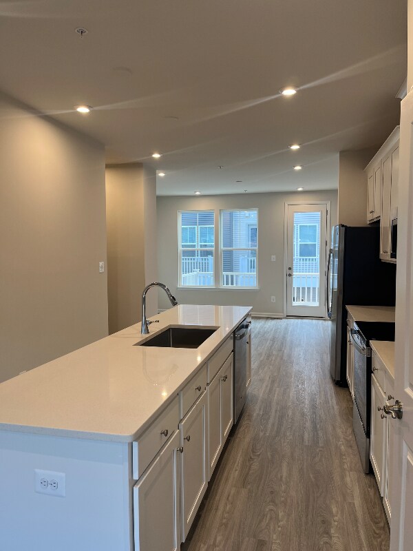 Foto del edificio - 3418 Chester Aly