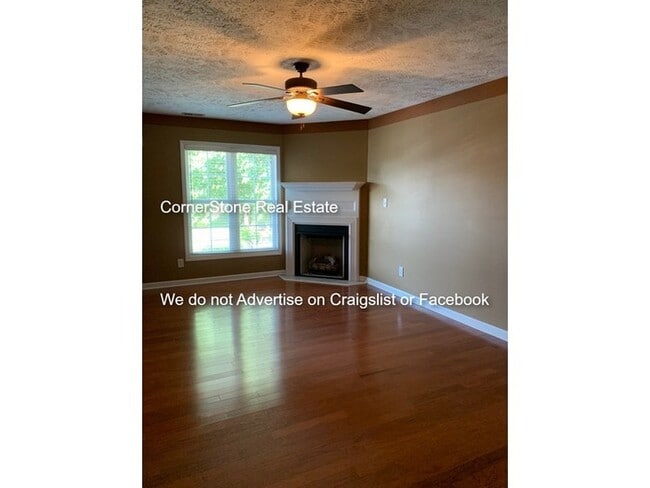 Building Photo - 401 Cityview Ln